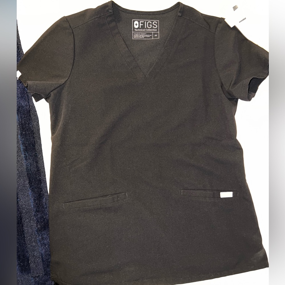 Casma 3 Pocket Top (Black XS)